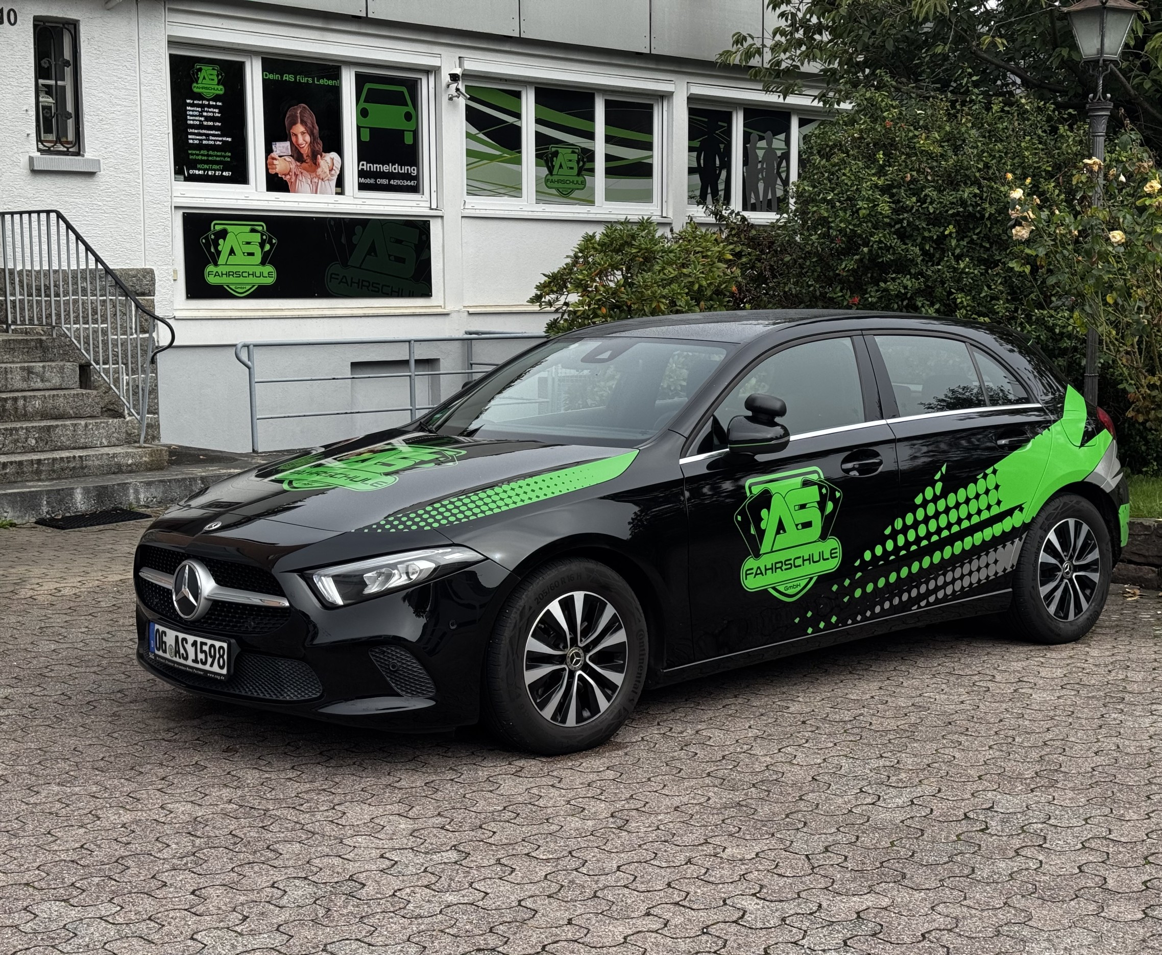 mercedes-benz.jpg