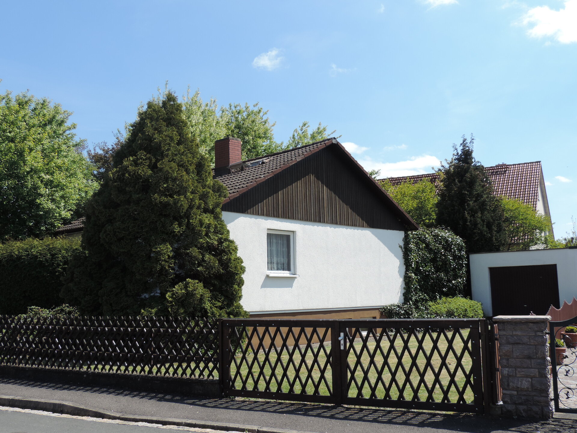Grundstück mit Altbestand - Herzogenaurach