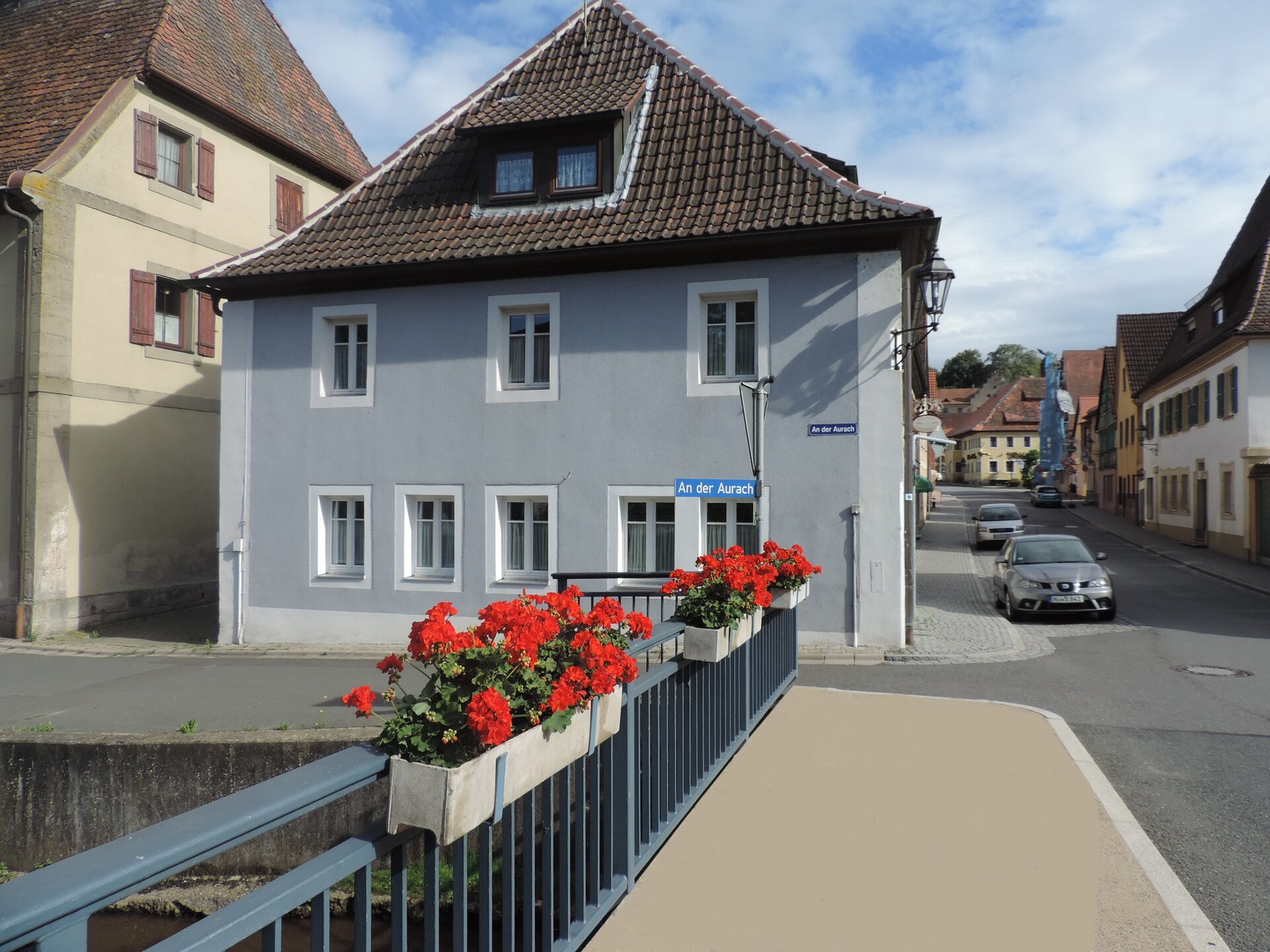 Wohn- und Geschäftshaus - Emskirchen